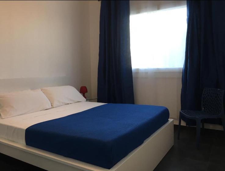 Casa Vacanza Colors Porto Torres Bagian luar foto