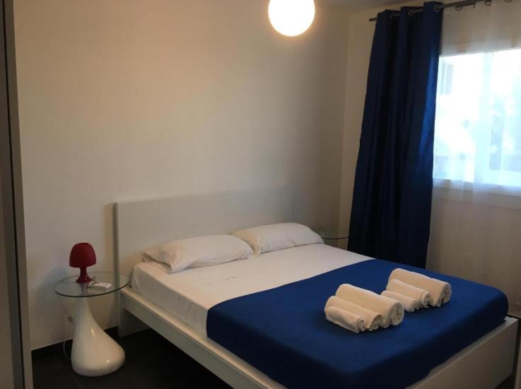 Casa Vacanza Colors Porto Torres Bagian luar foto